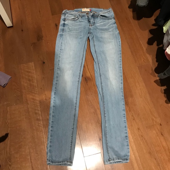 Eunina Jeans - Picture 2 of 4